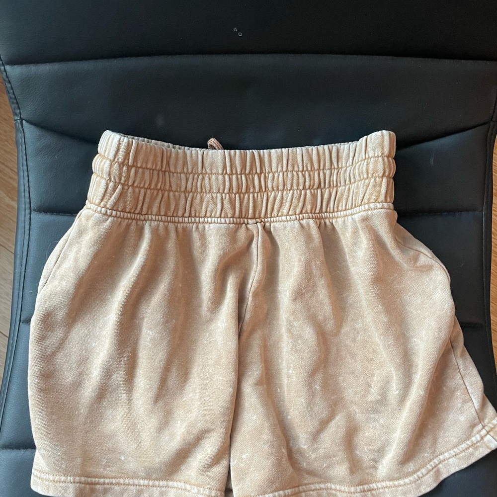 Wild Fable high rise shorts - Picture 3 of 4
